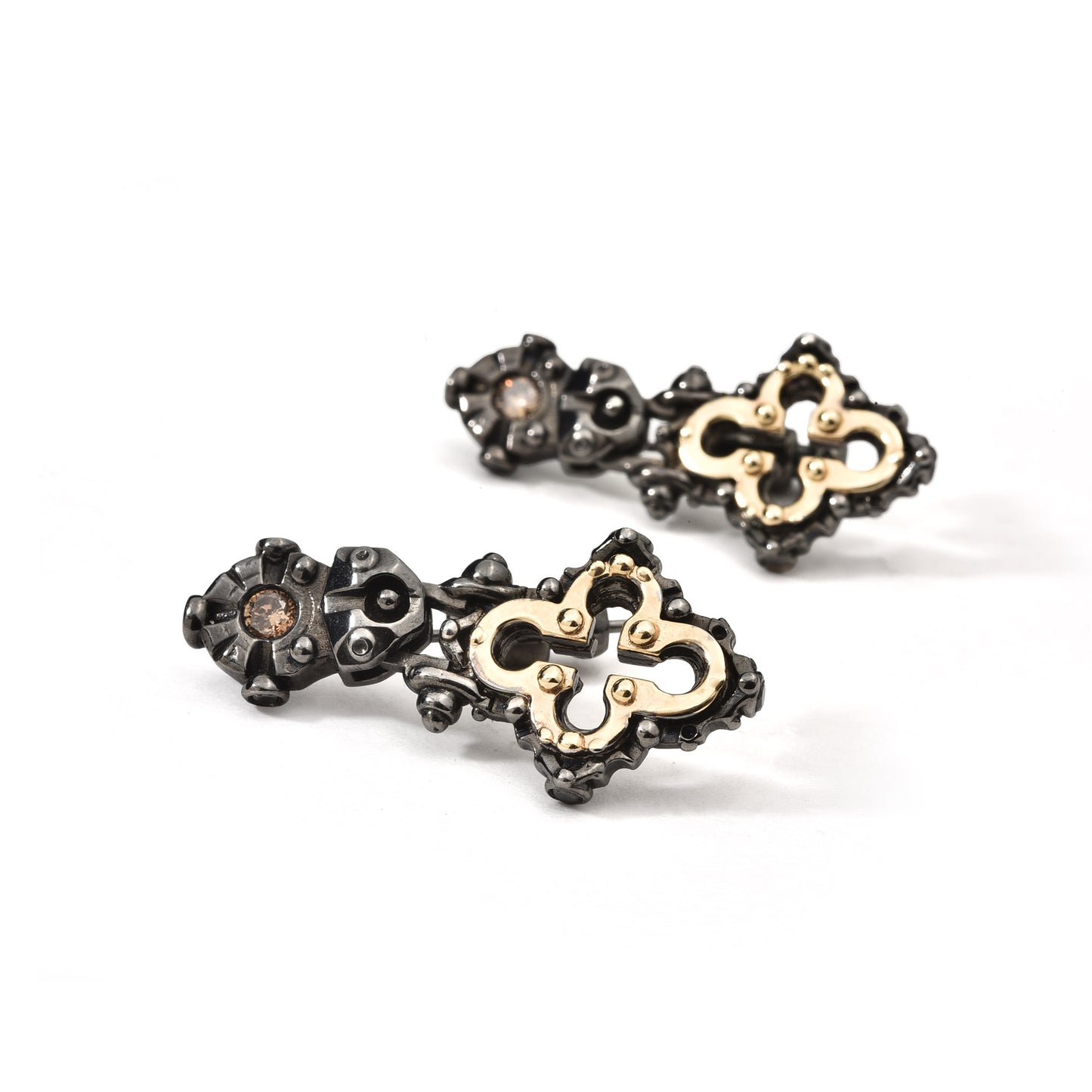 TUKAVI - Rabbit in the Hat