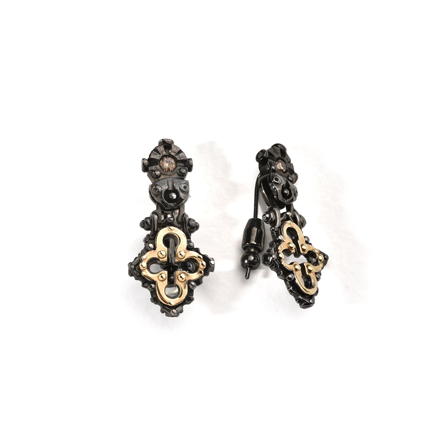 TUKAVI - Rabbit in the Hat