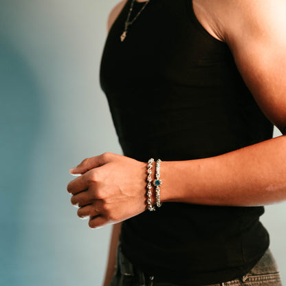 STRUTIUS - Rabbit in the Hat