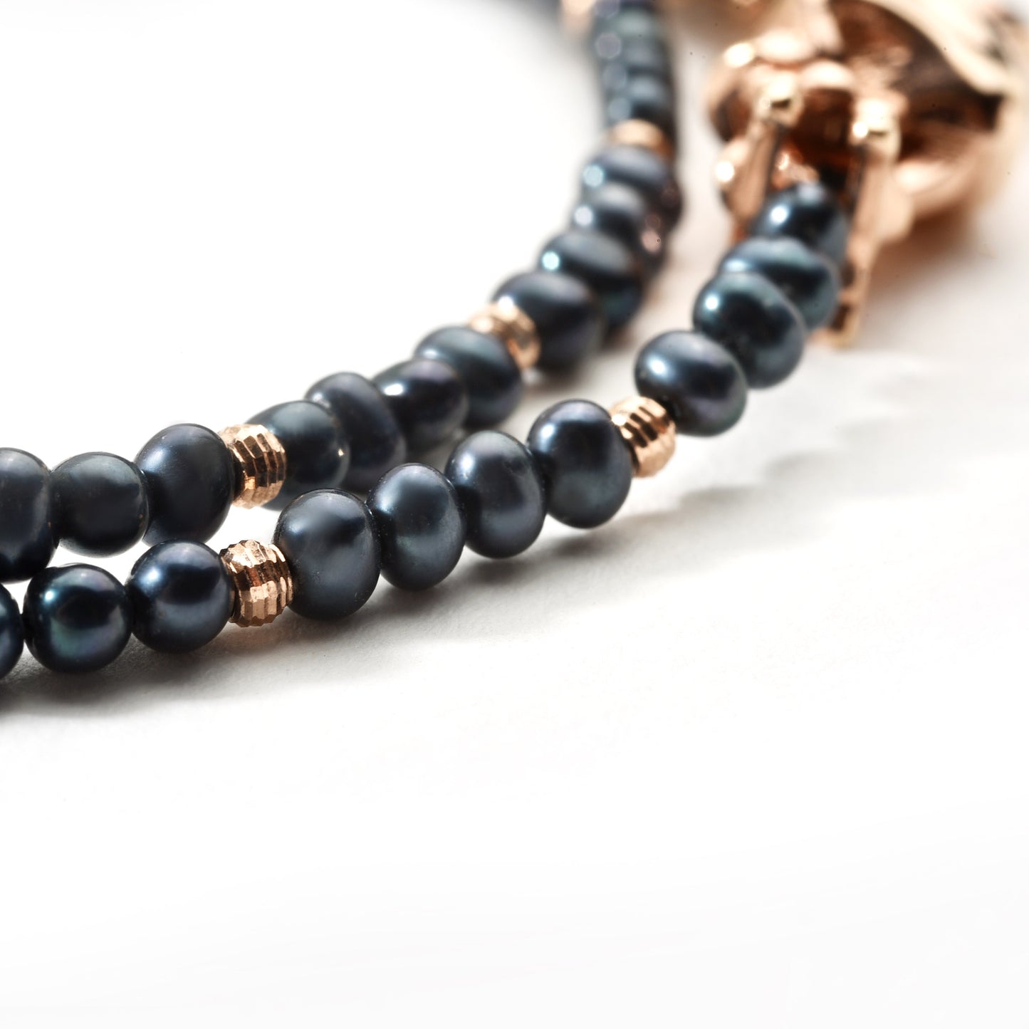 TUKAVI - Rabbit in the Hat