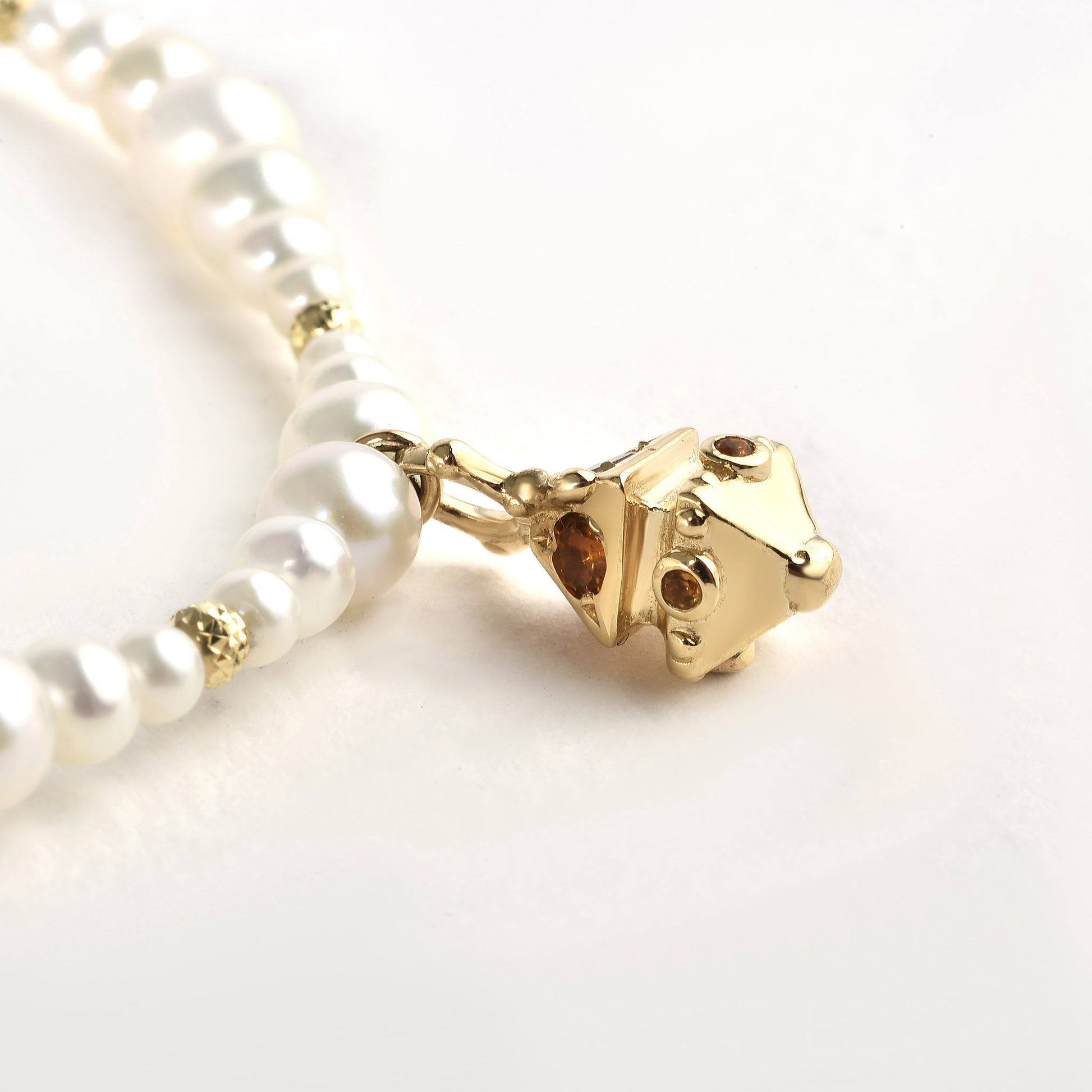 VINCENZA - Rabbit in the Hat